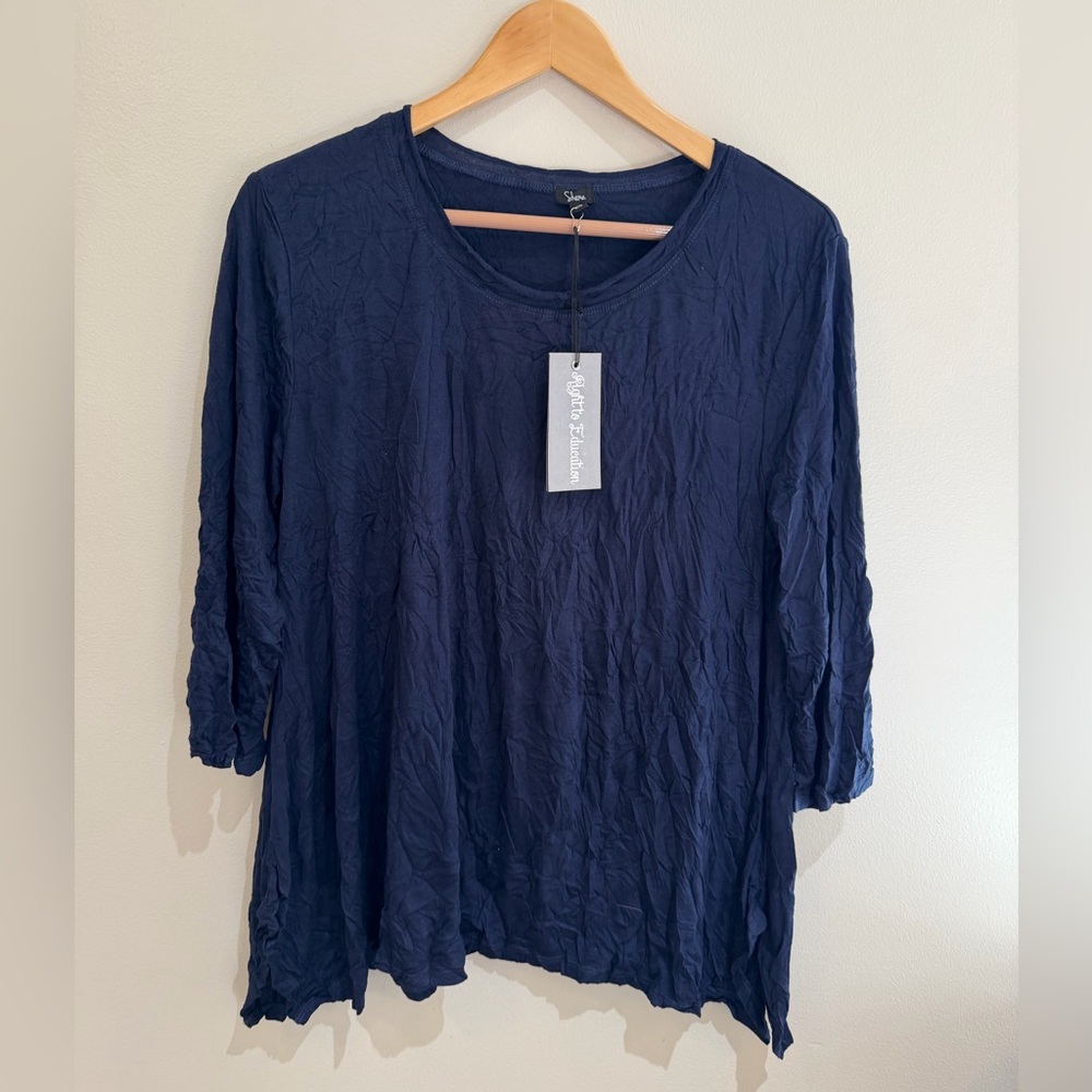 NWT Shana Crinkle Flare Top navy blue  flowy comfortable Size small